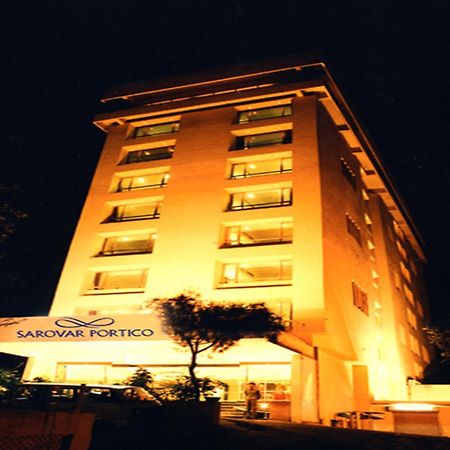 Sarovar Portico Rivera Αχμπανταμπάντ Εξωτερικό φωτογραφία