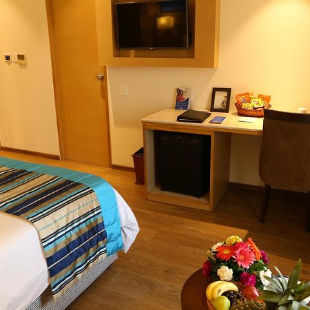 Sarovar Portico Rivera Αχμπανταμπάντ Εξωτερικό φωτογραφία