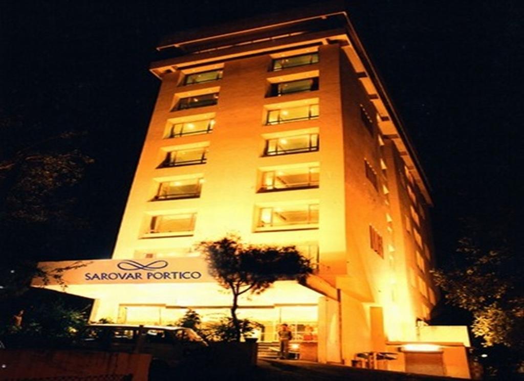 Sarovar Portico Rivera Αχμπανταμπάντ Εξωτερικό φωτογραφία